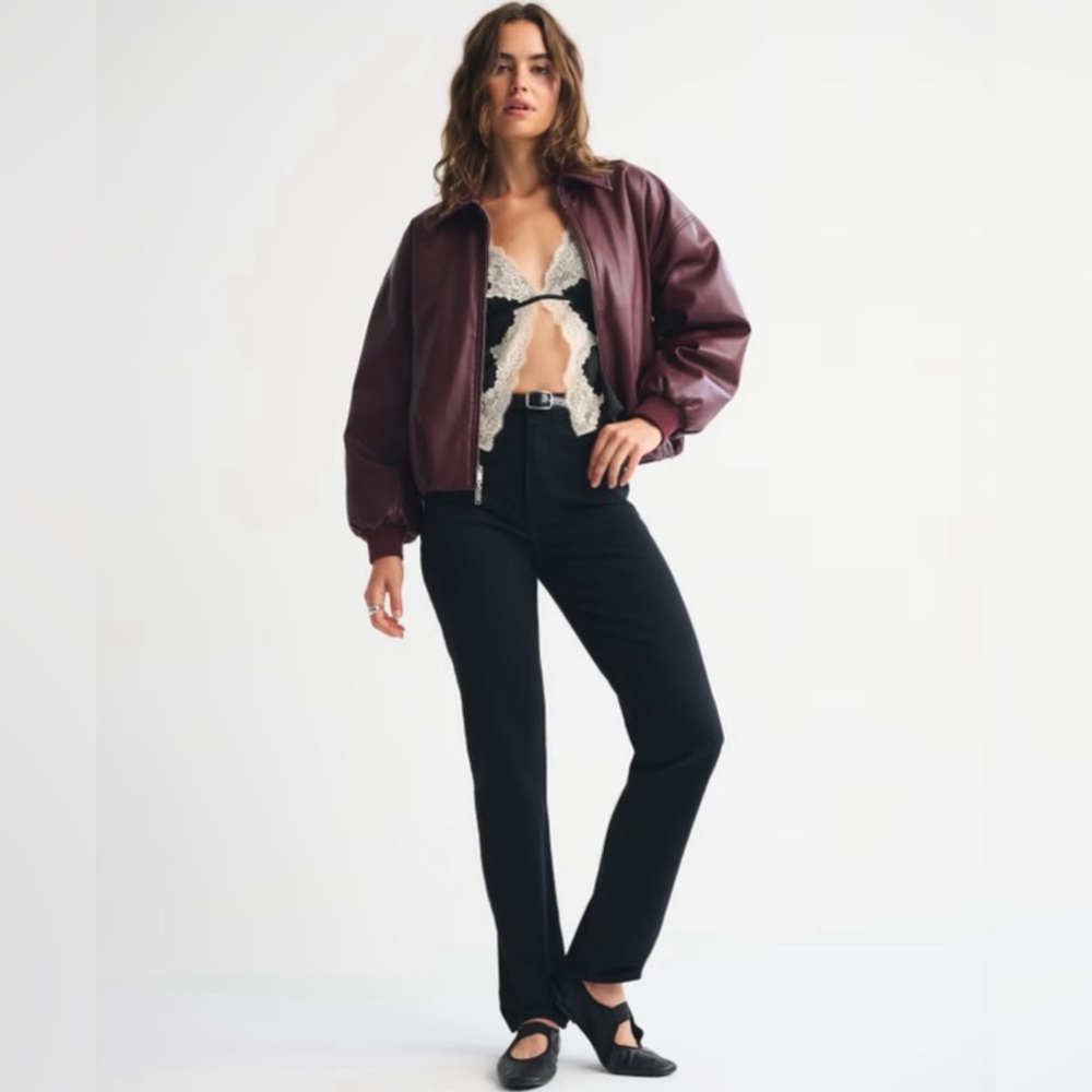 Abercrombie & Fitch ultra High Rise 90s Straight Jean